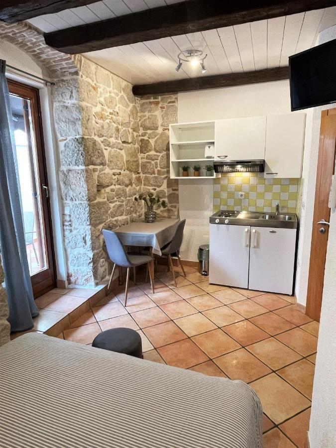 Apartments Papilon Врсар Экстерьер фото